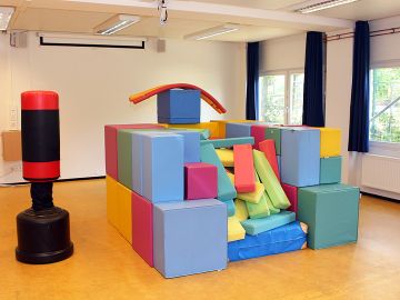 Sportraum mit Spielwürfeln des Schulzentrums Nord in Norderstedt